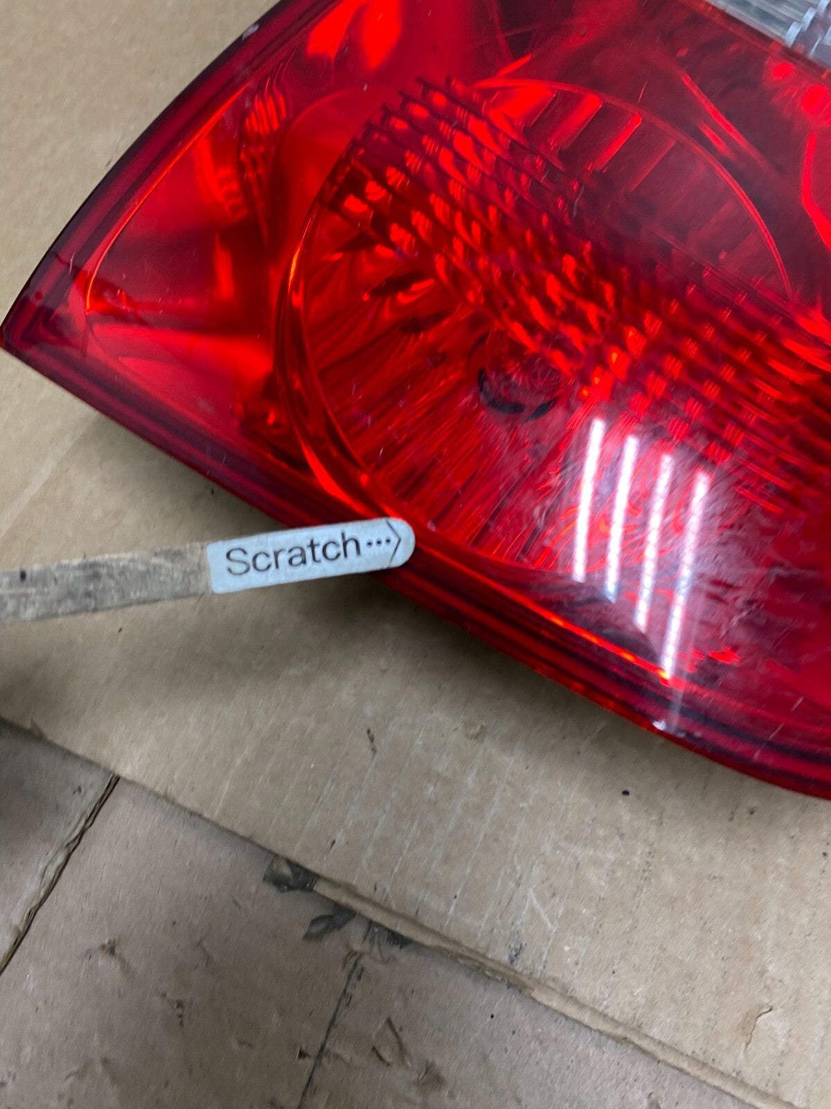 2004-2007 Volkswagen Touareg Right Passenger Rh Side Inner Tail Light Oem O73786