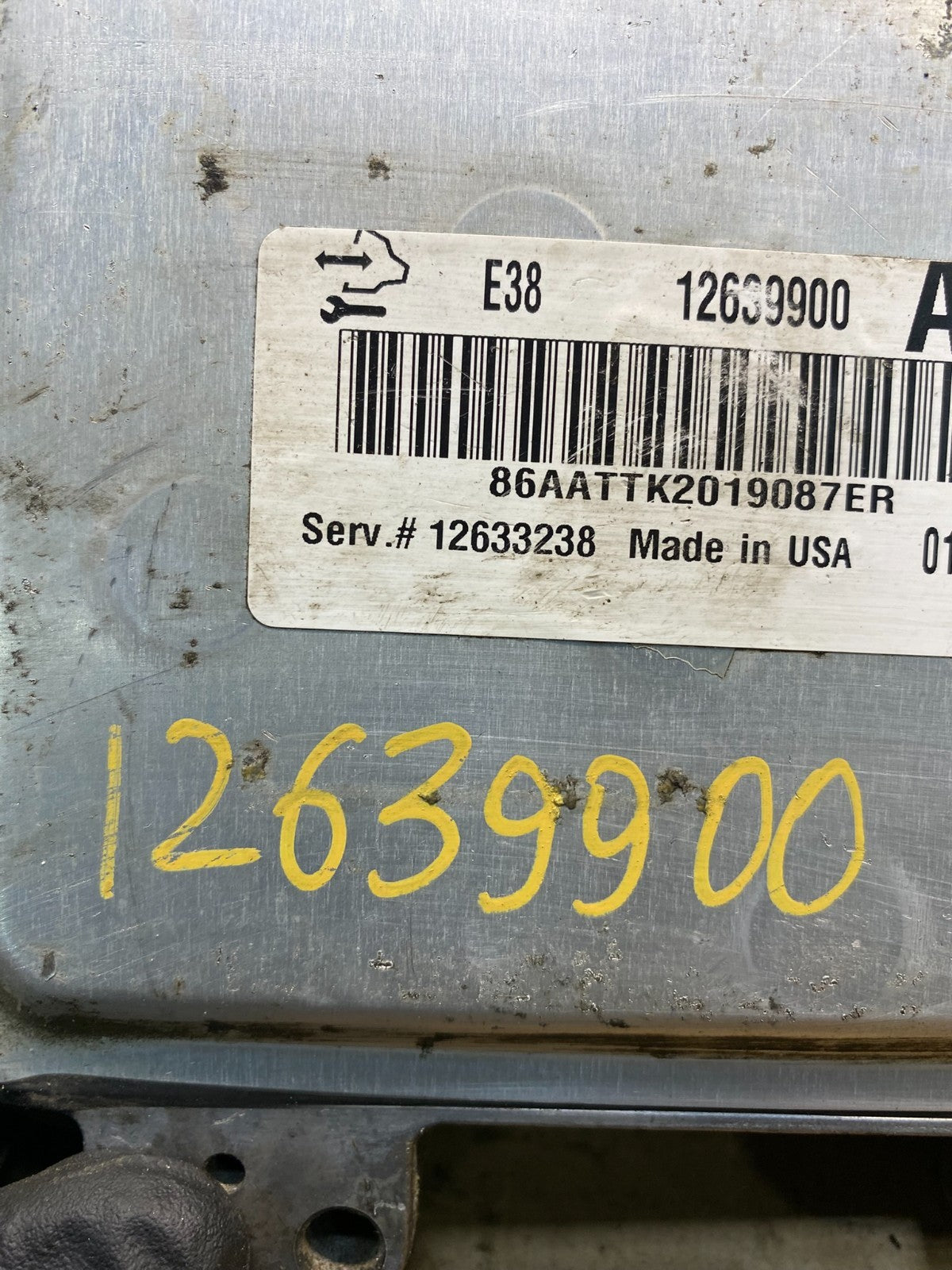 2010 to 2013 Chevrolet Silverado Yukon Engine Control Module ECM ECU AE6232 DW2
