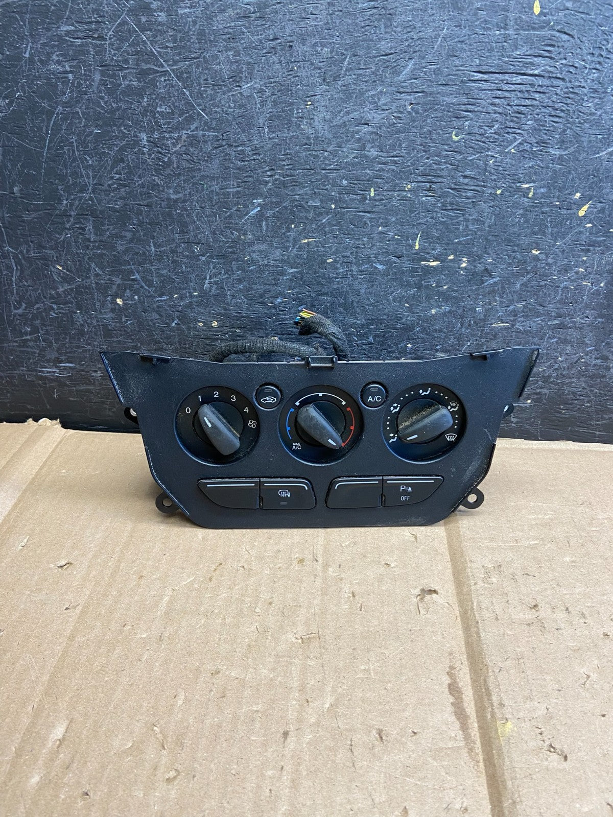 2014 - 2018 Ford Transit Connect A/C Heater Climate Control AH5634 DG0