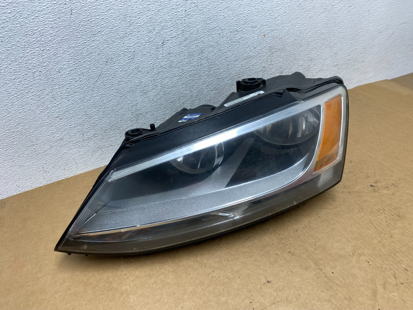 2011 to 2014 Volkswagen Jetta Left Driver LH Headlight Halogen AE3004 DW2