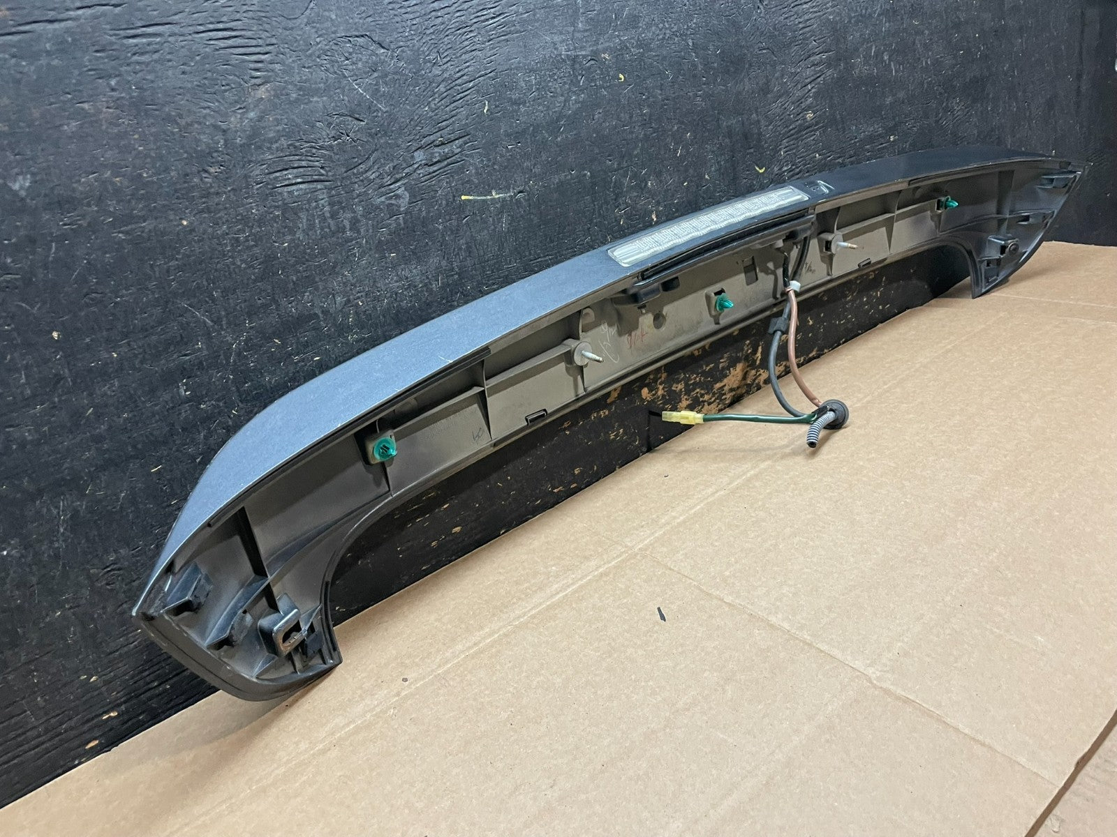 2008-2011 Subaru Impreza Hatchback Rear Upper Tailgate Roof Spoiler OEM Y9228 DG9