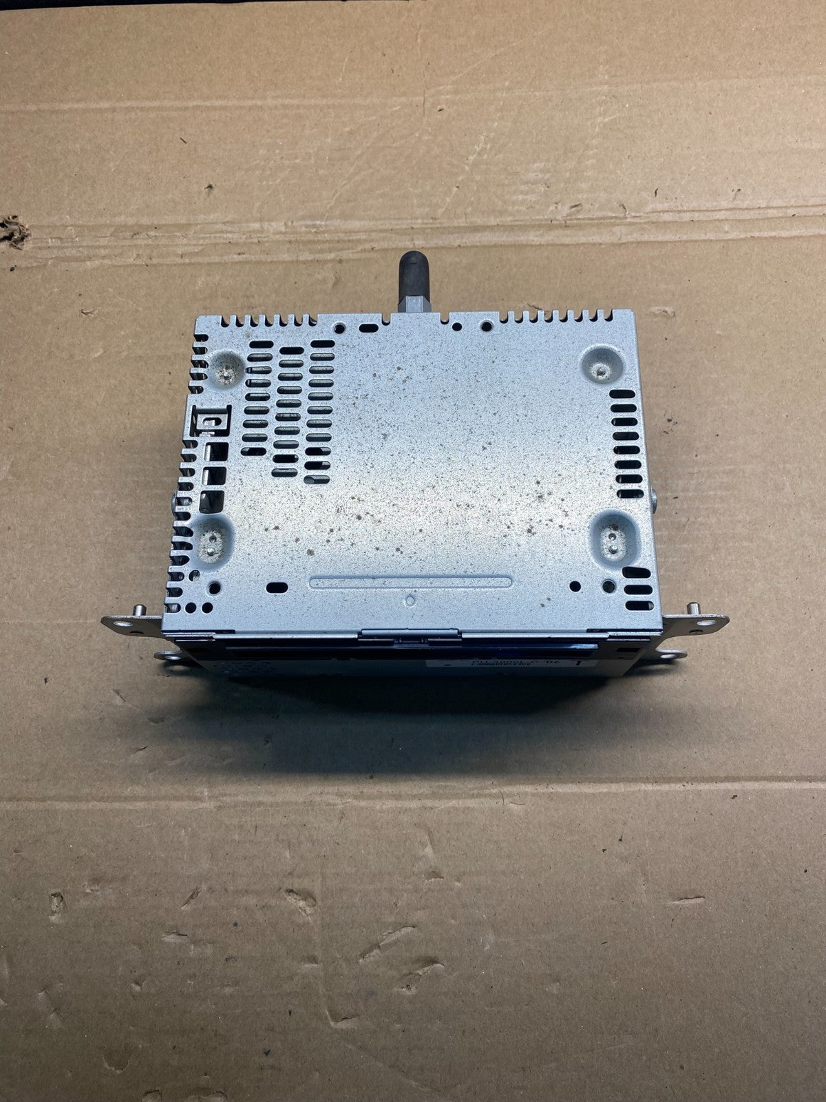 2014 2015 Ford Explorer Audio Equipment Radio Receiver AM FM CD AD4944 DG3