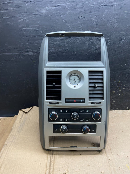 2008 - 2010 Dodge Grand Caravan Radio Bezel Climate Control Heat Heater x5761 DG0