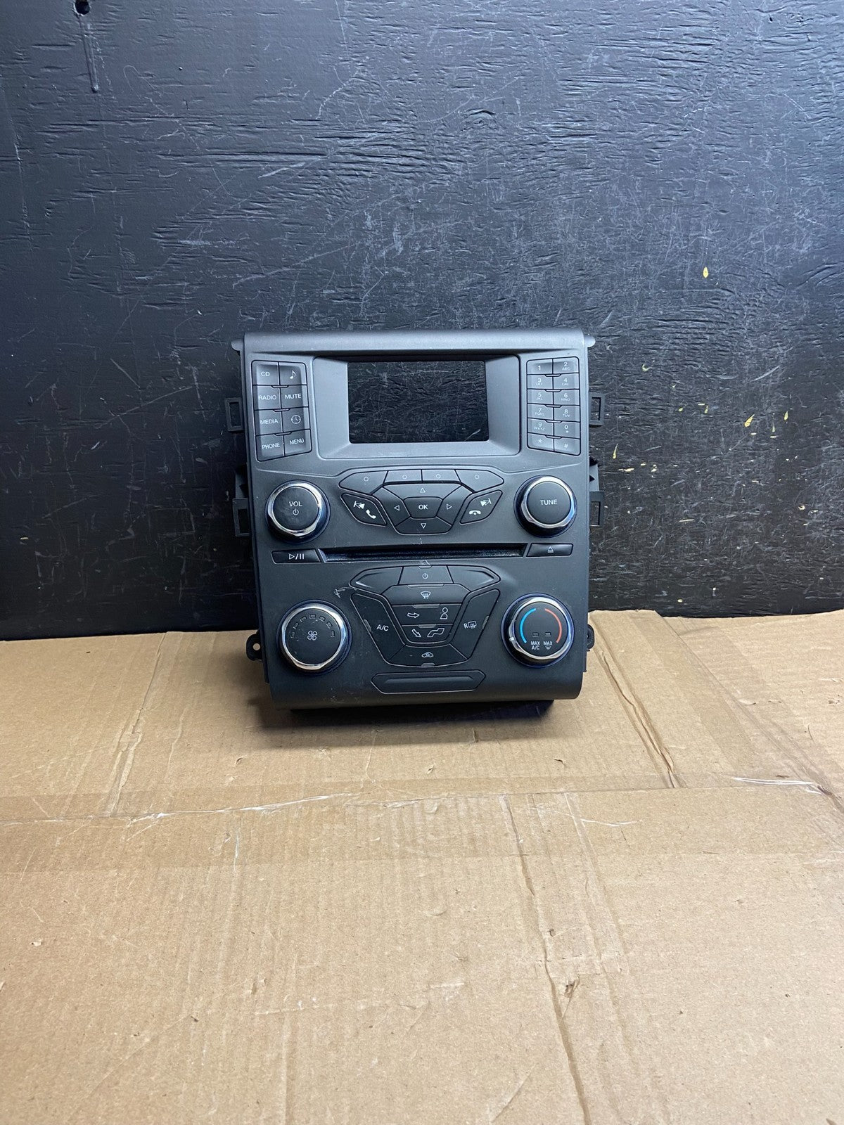 2013 to 2015 Ford Fusion Radio Climate Control A/C Control AF2756 DG0