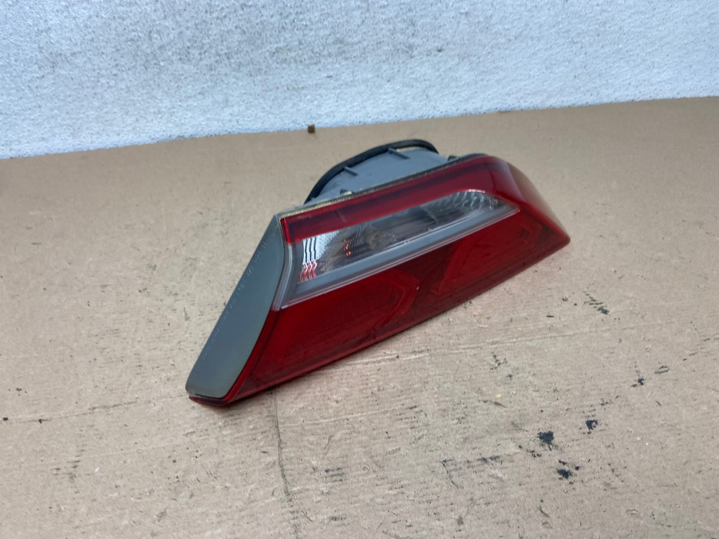 2017-2018 Hyundai Elantra Right Passenger RH Side Inner Tail Light AF4853 LK2