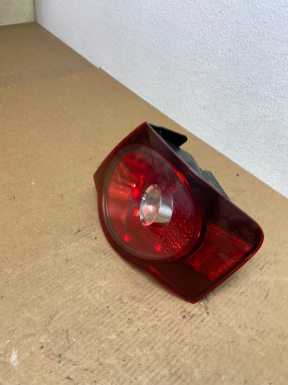2008 2009 2010 Volkswagen Jetta Right Passenger RH Side Tail Light AC2878 LK1