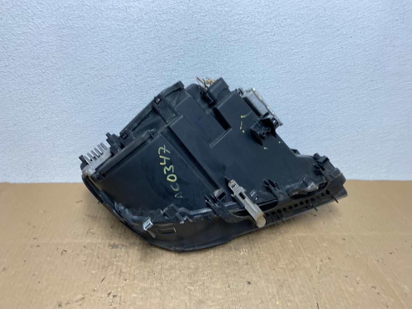 2009-2012 BMW 7-Series 740i 750i Left Driver LH Xenon HID Headlight OEM AC03478