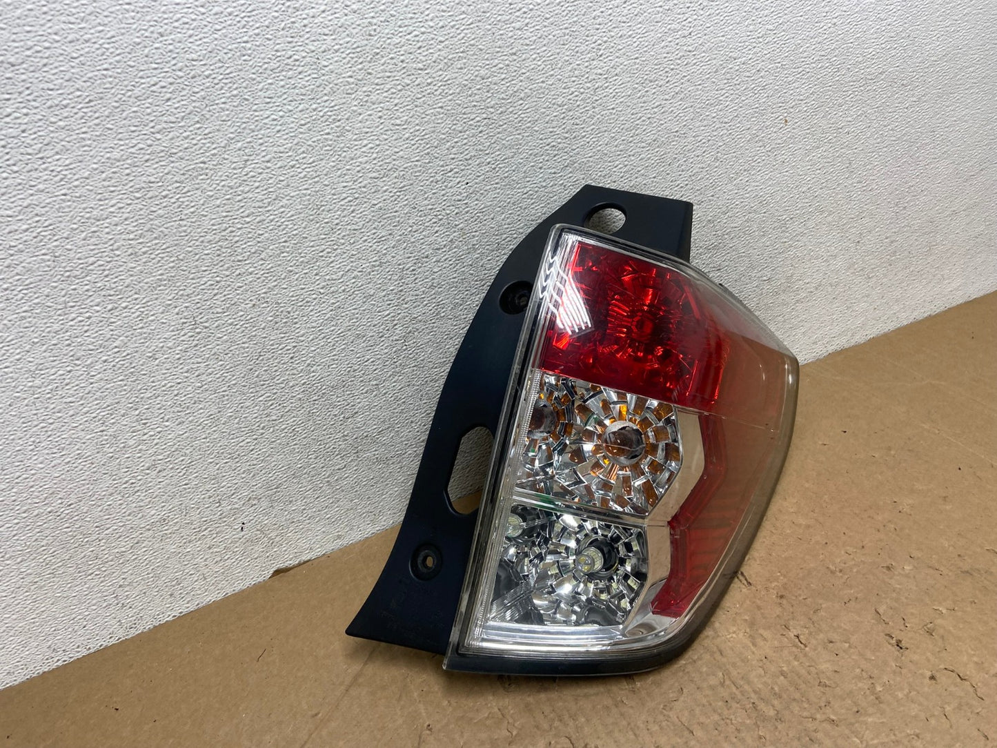 2009-2013 Subaru Forester Right Passenger Rh Side Tail Light AG1242 LK2