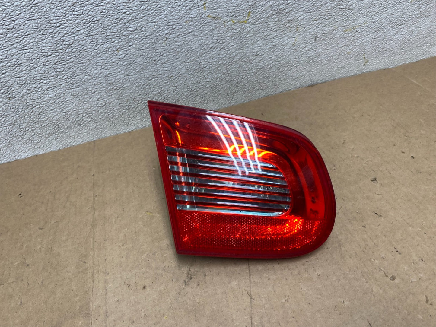 2007 - 2011 Volkswagen Eos Left Driver Tail Light Inner Oem W8557 DW0