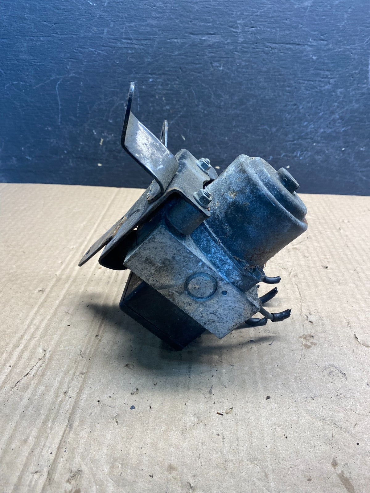 1996 to 2000 Toyota 4Runner ABS Pump Anti Lock Brake Module AF7488 DG4