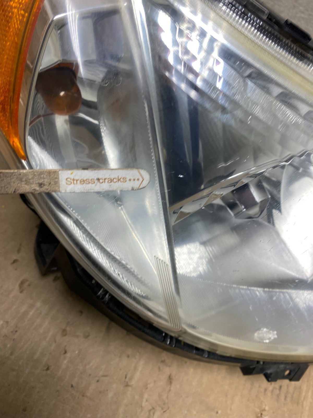 2009 - 2013 Subaru Forester Right Passenger Side Xenon Headlight OEM W8747 DW5