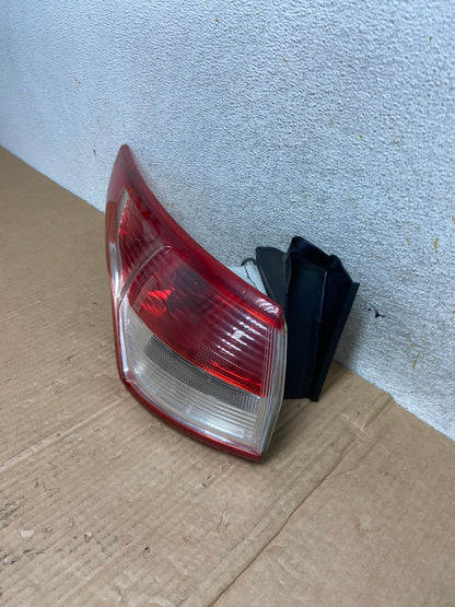 2013 to 2016 Ford Escape Left Driver LH Side Tail Light AI5858 LK1