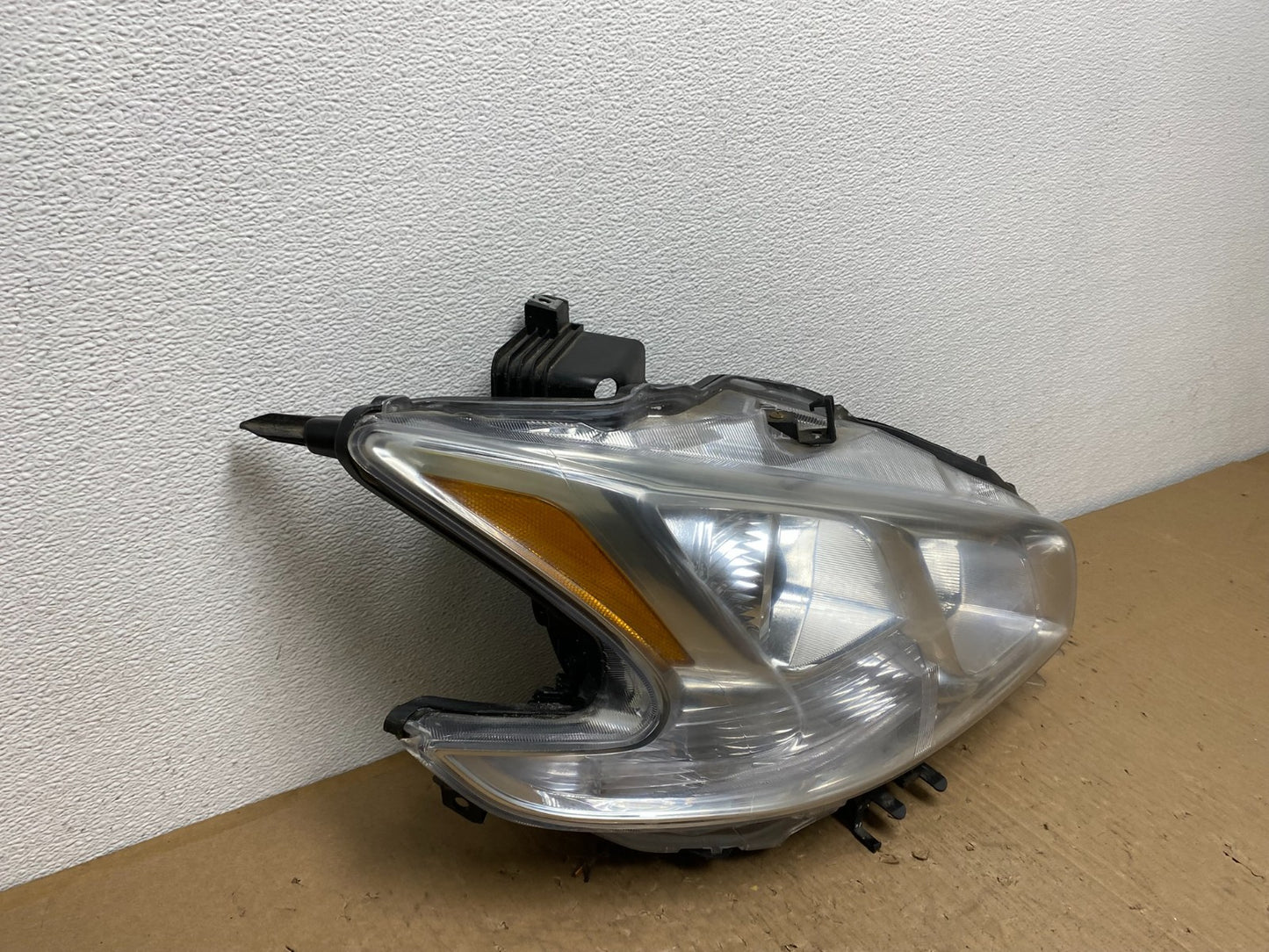 Halogen 2009-2014 Nissan Maxima Right Passenger Headlight TYC AB6702 DW2