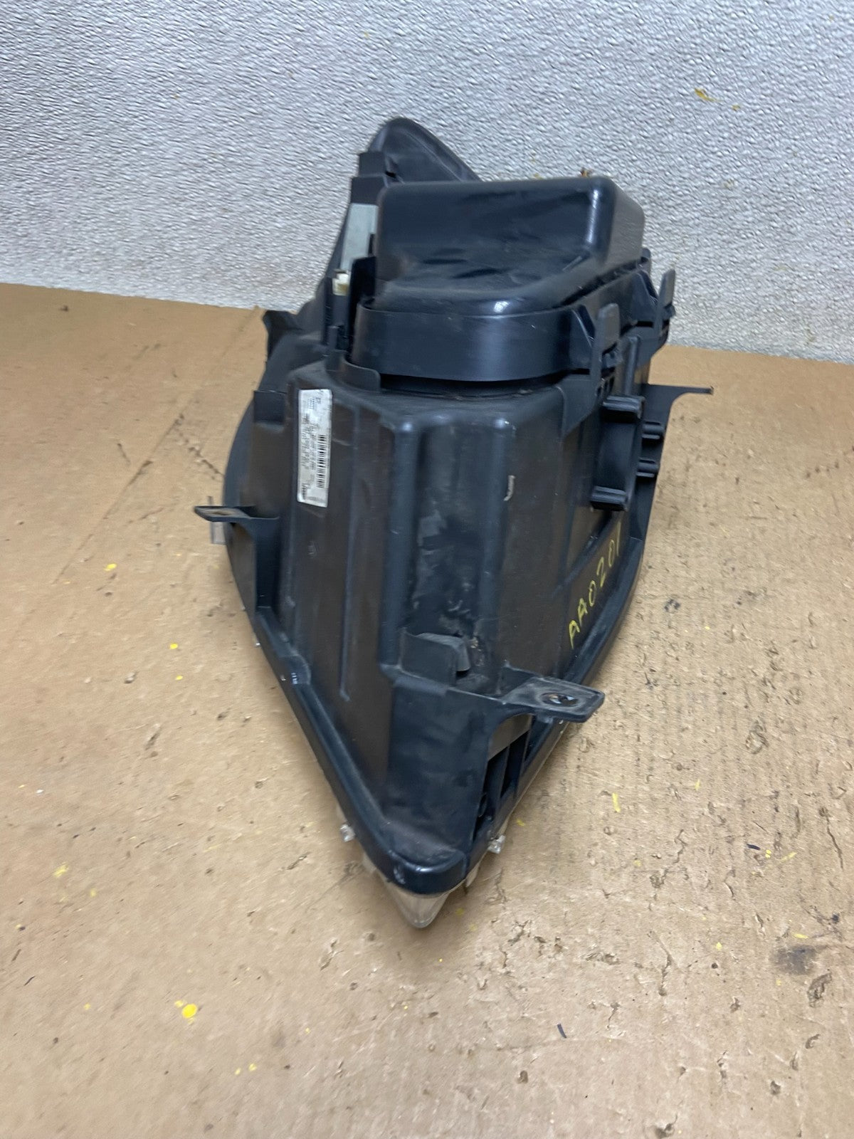 2007 to 2013 Mercedes Sprinter Headlight Right Passenger Halogen Oem AA0201 DW8