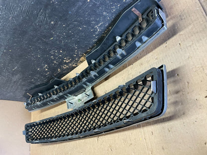 2007 to 2014 Chevrolet Avalanche Front Upper Lower Set Grill Grille Y9707 DG3
