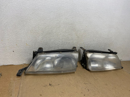 1995-1997 Toyota Avalon Left+Right Side Headlights AH3081 DW1