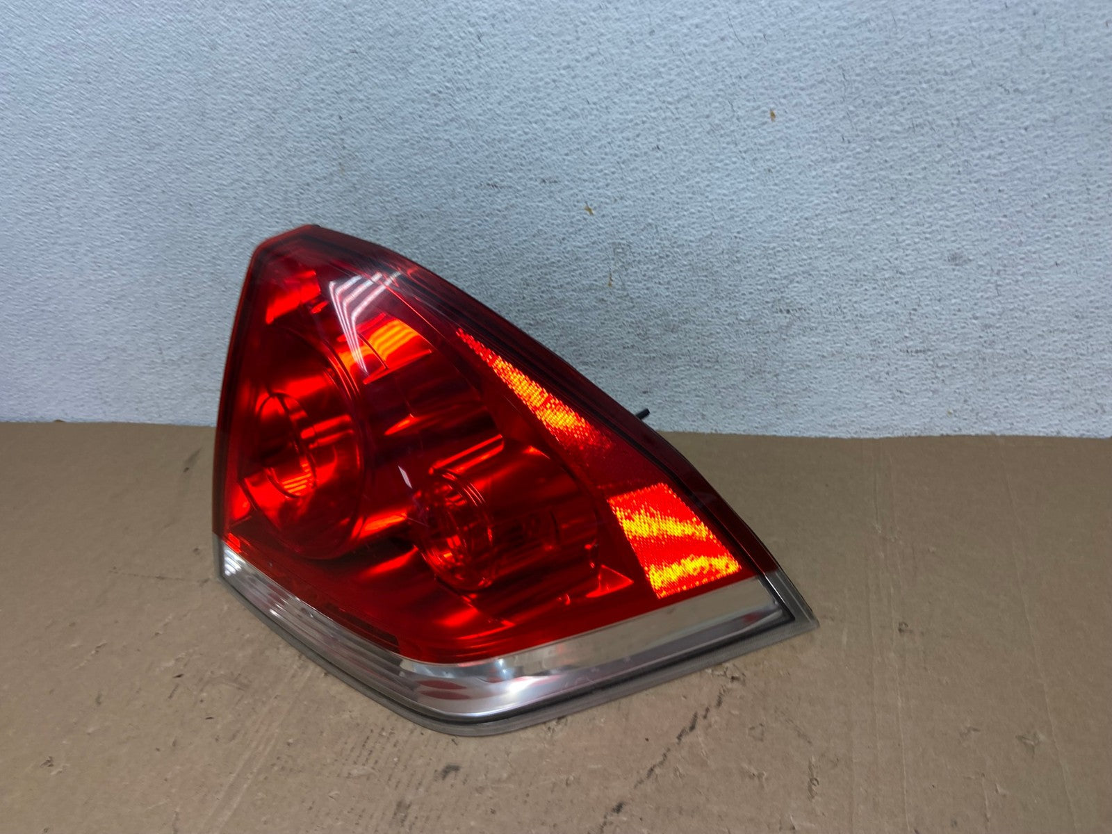 2006 - 2012 Chevrolet Impala Tail Light Right Passenger RH Side AD7975 LK1