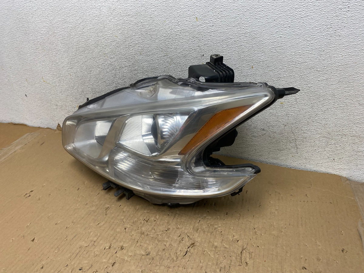 2009-2014 Nissan Maxima Headlight Left Driver Side Xenon HID TYC AH2847 DW2