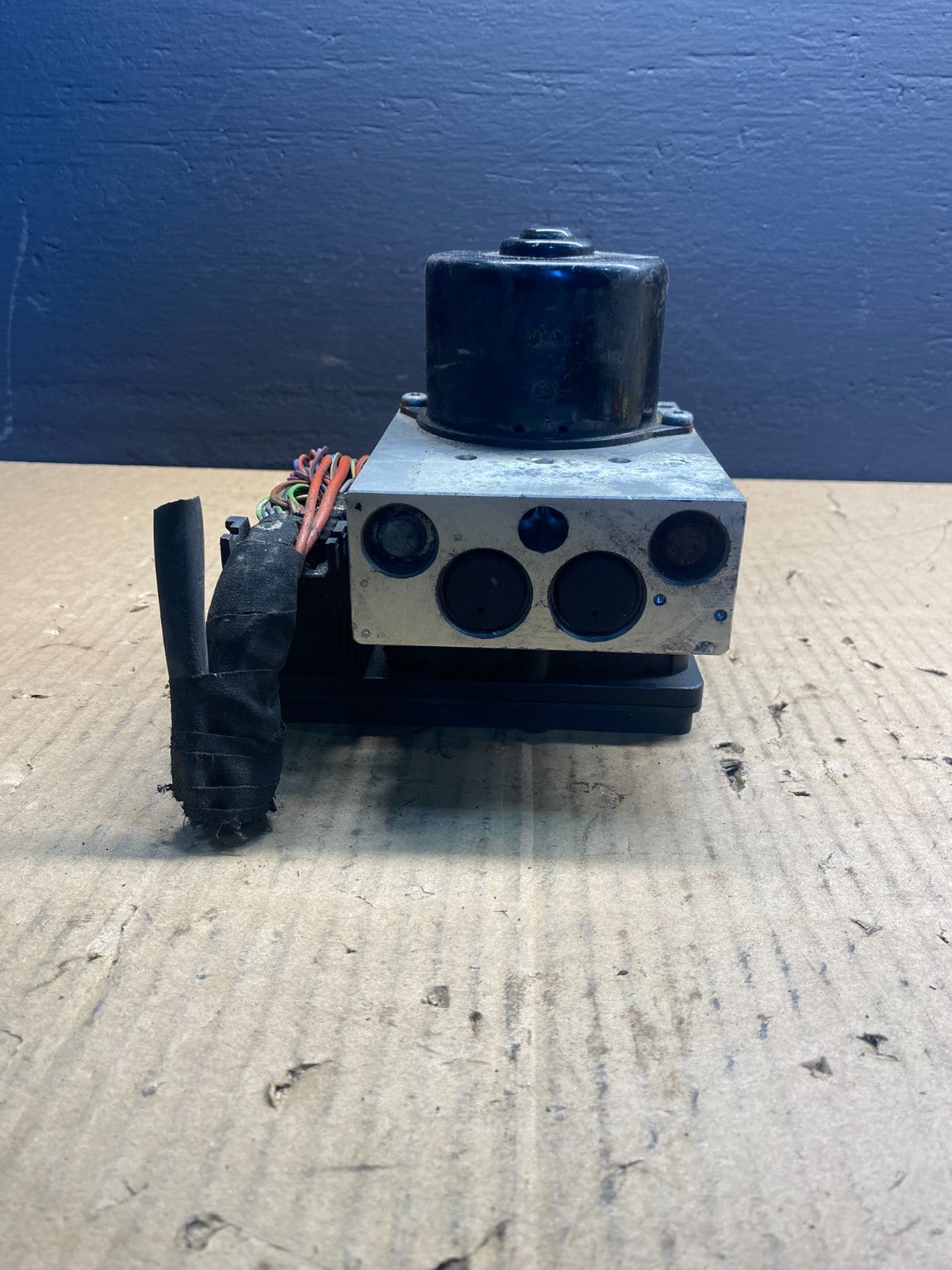 2006 - 2007 Mercedes C280  ABS Anti Lock Brake Pump Module a2035454732 ab4351 DG3