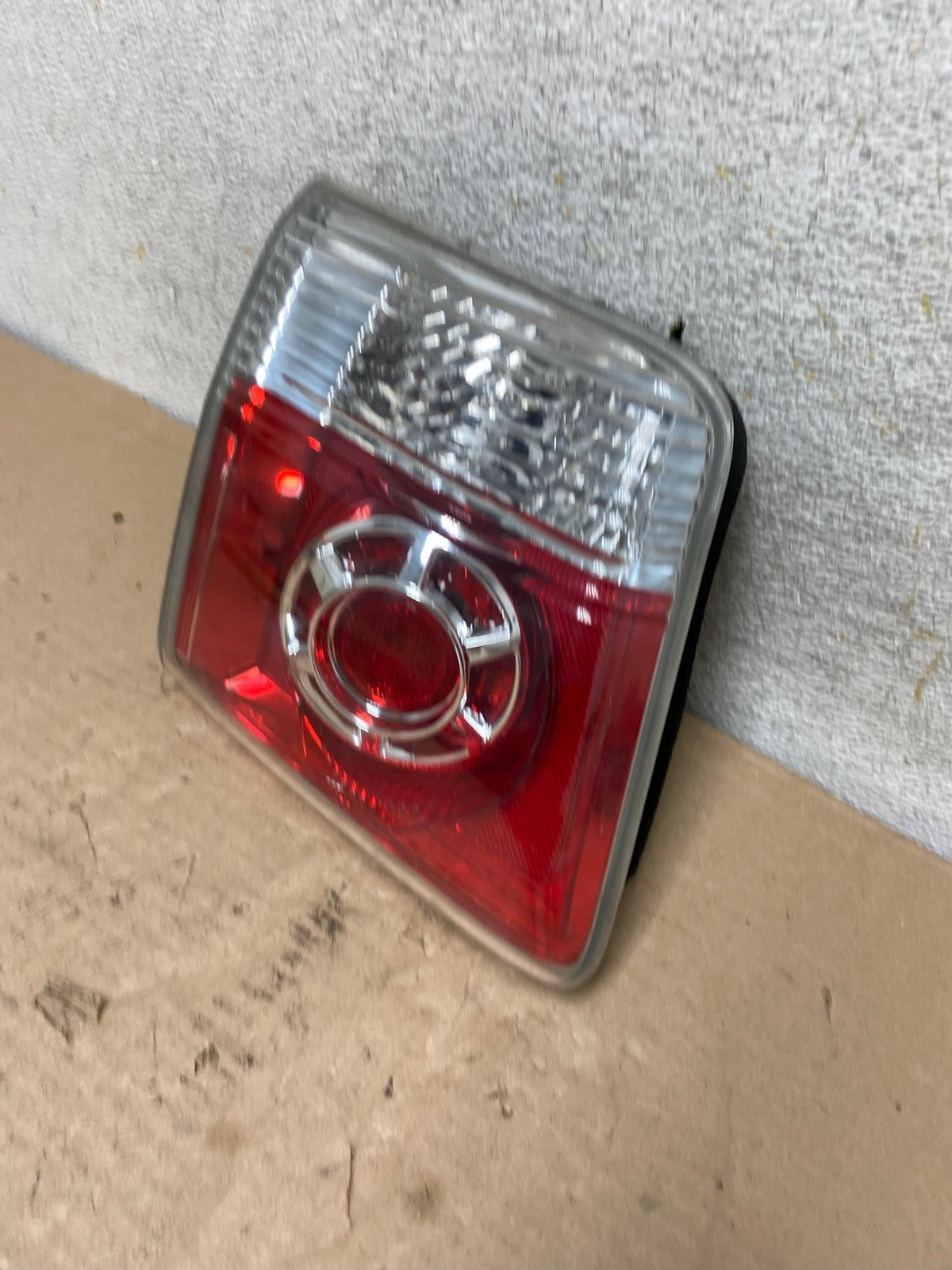 2007 to 2012 GMC Acadia Left Driver Lh Side Tail Light Inner AI0914 LK1