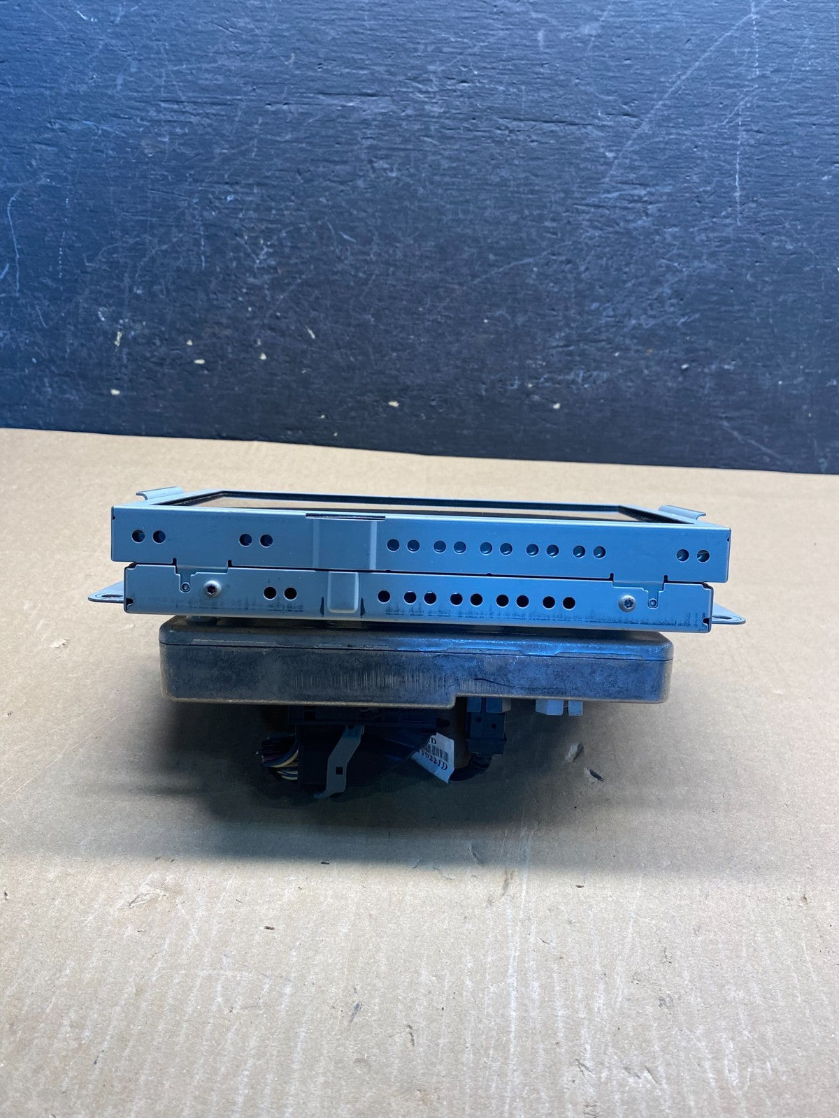 2011 to 2014 Ford Explorer Radio Information Display Screen AG1803 DG2