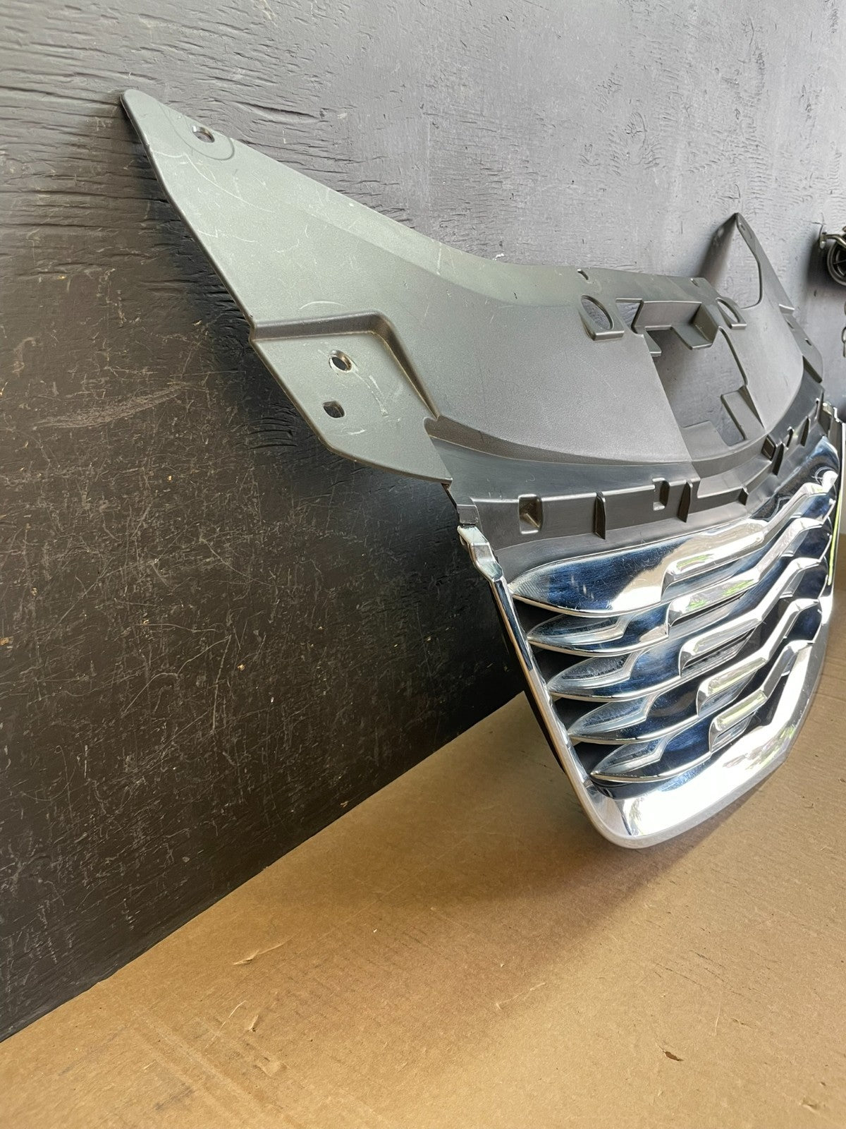 2011 to 2014 Chrysler 200 Front Upper Grill Grille AD0171 DG2