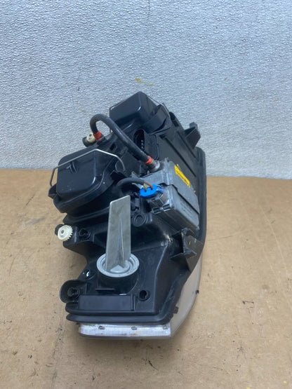 2002 to 2004 Audi A6 Left Driver LH Side Xenon HID Headlight OEM X5535 DW12
