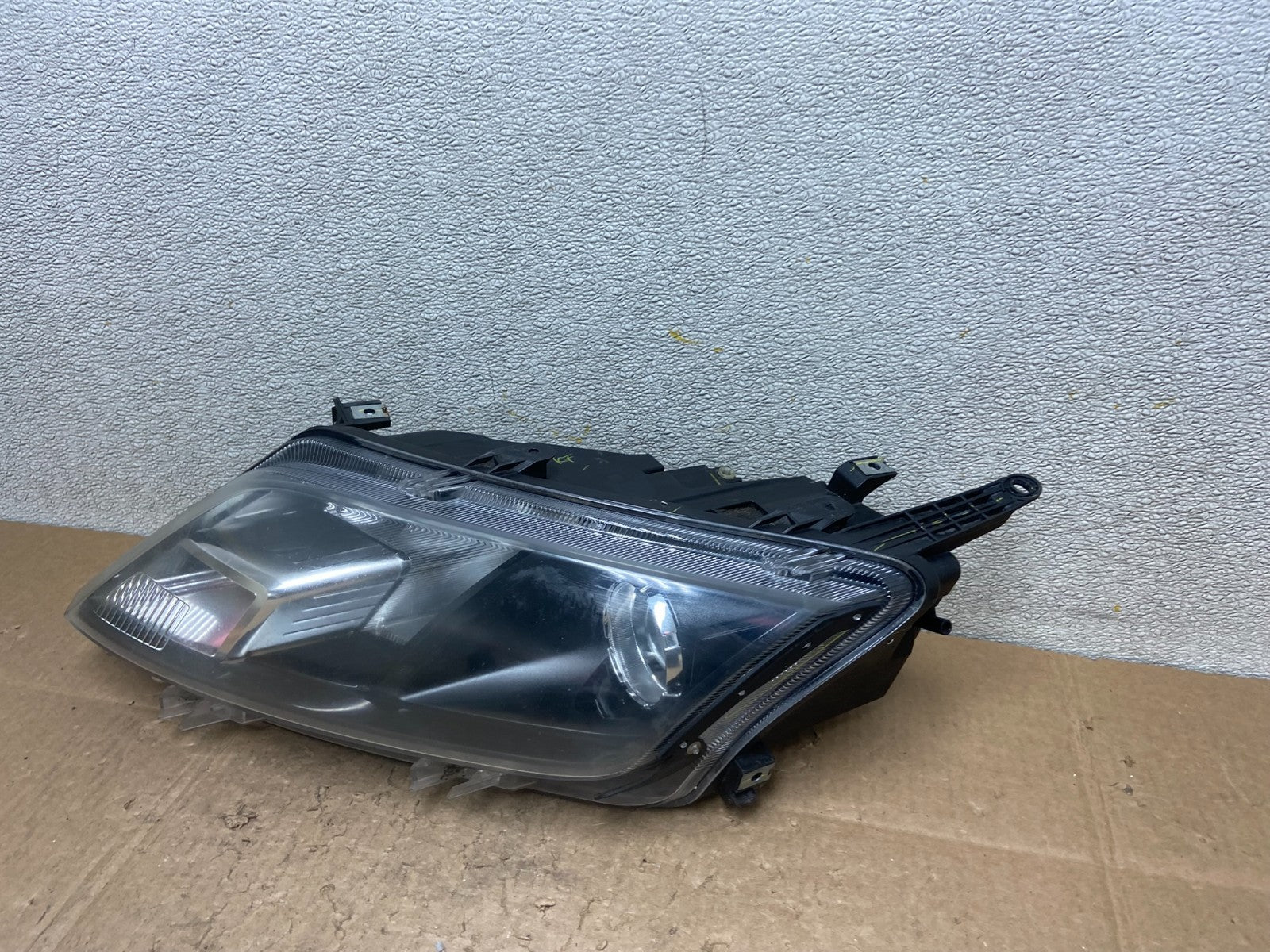 2010 2011 2012 Ford Fusion Left Driver LH Side Headlight Halogen Z0981 DW1