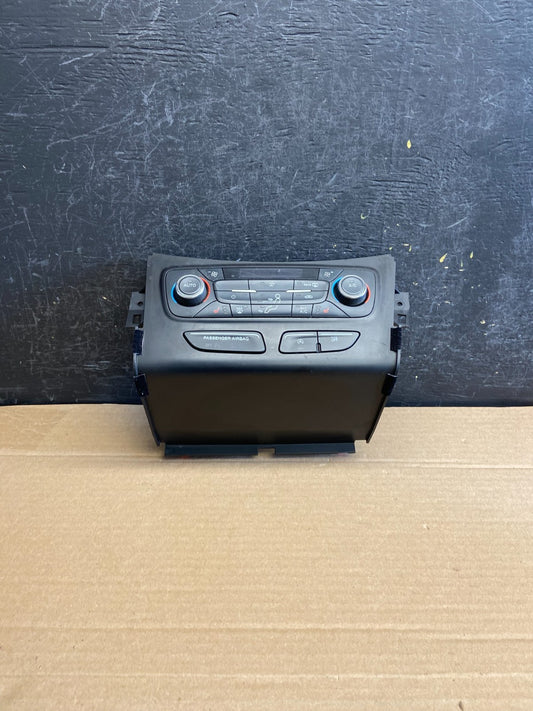 2017 to 2019 Ford Escape Ac Heater Climate Control Temperature AG4982 DG0