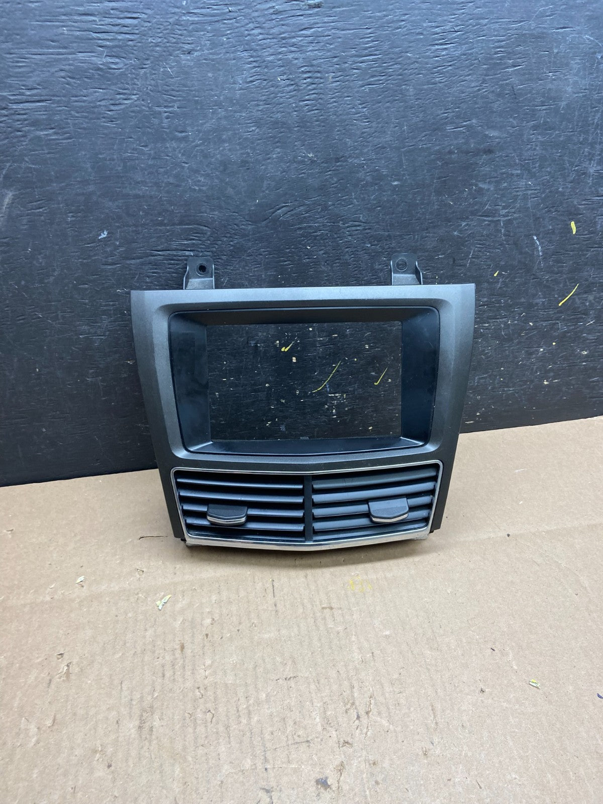 2013 - 2017 Lincoln Mkt Center Dash Gps Radio Bezel Panel Air Vent OEM T4613 DG0