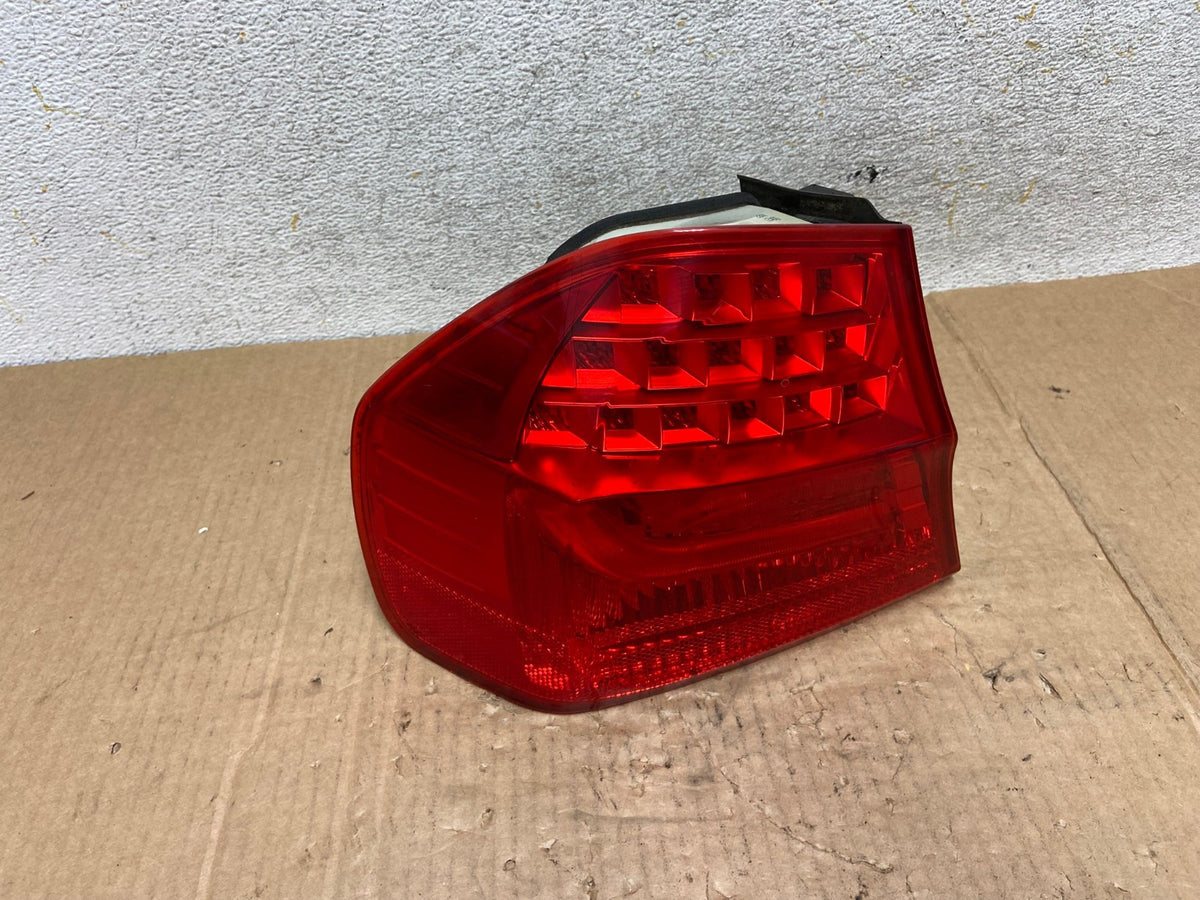 2009 2010 BMW 323i 325i 328i 335i 3 Series Left Driver Tail Light AI5426 LK0