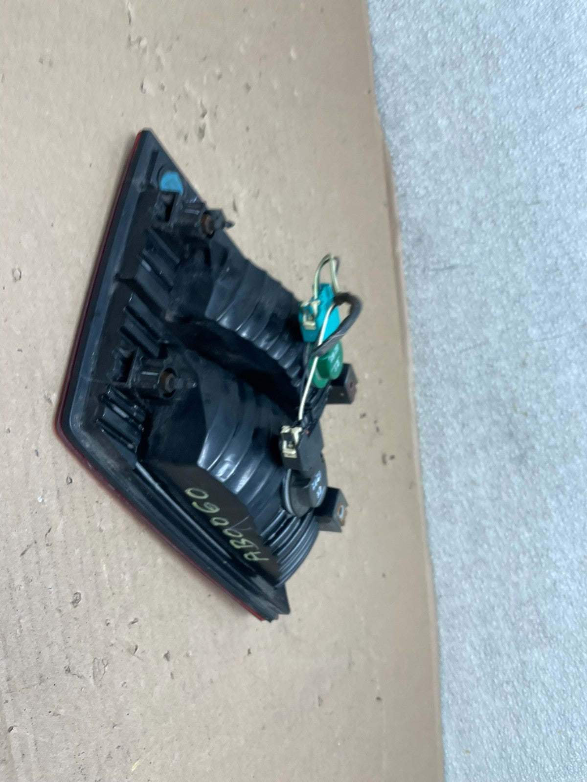 NO LED 2009-2011 Dodge Journey Right Passenger side Tail Light Inner AB0060 LK4