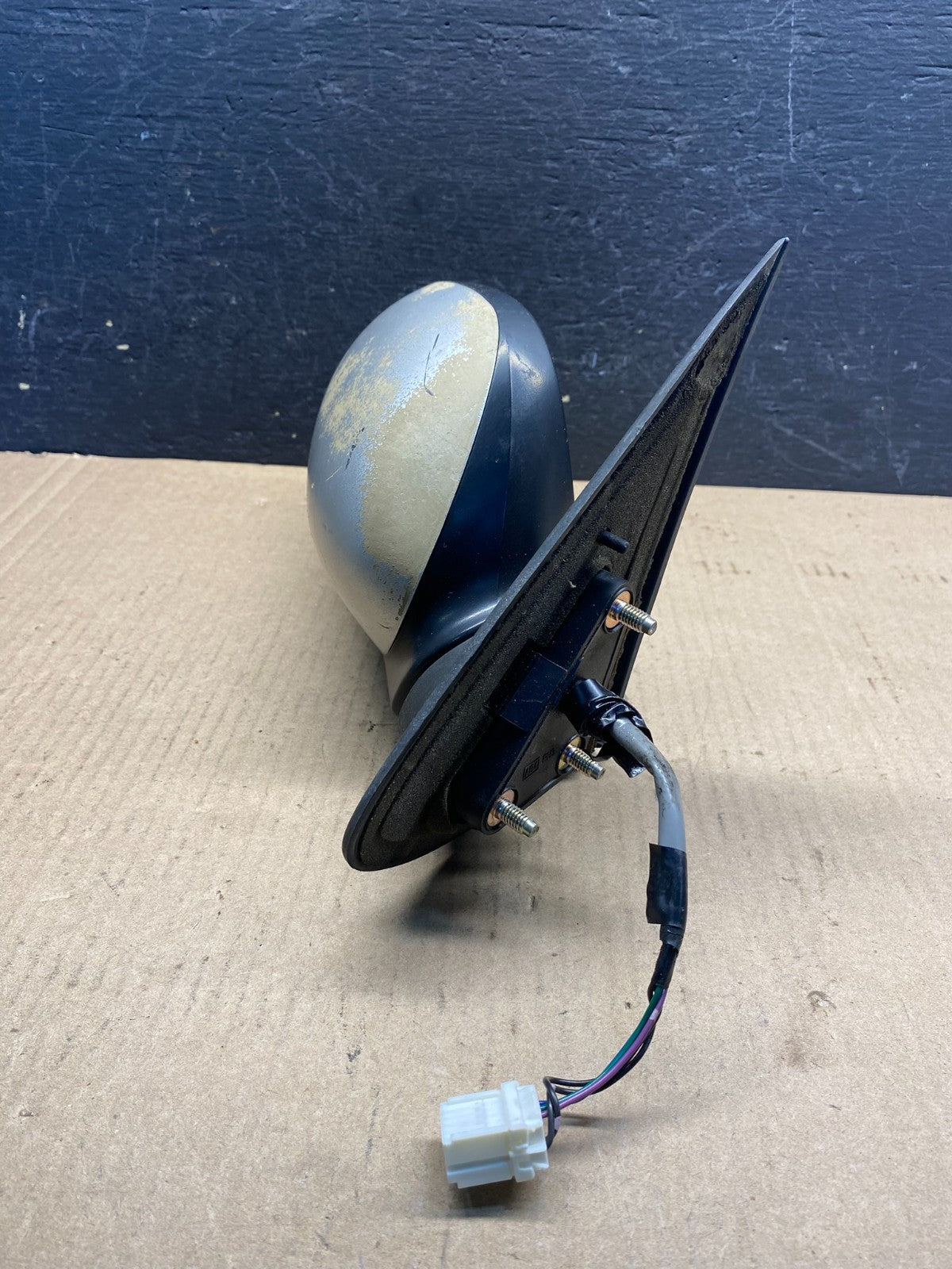 2002 to 2004 Infiniti i35 Front Right Passenger View Door Mirror AE6314 DW2