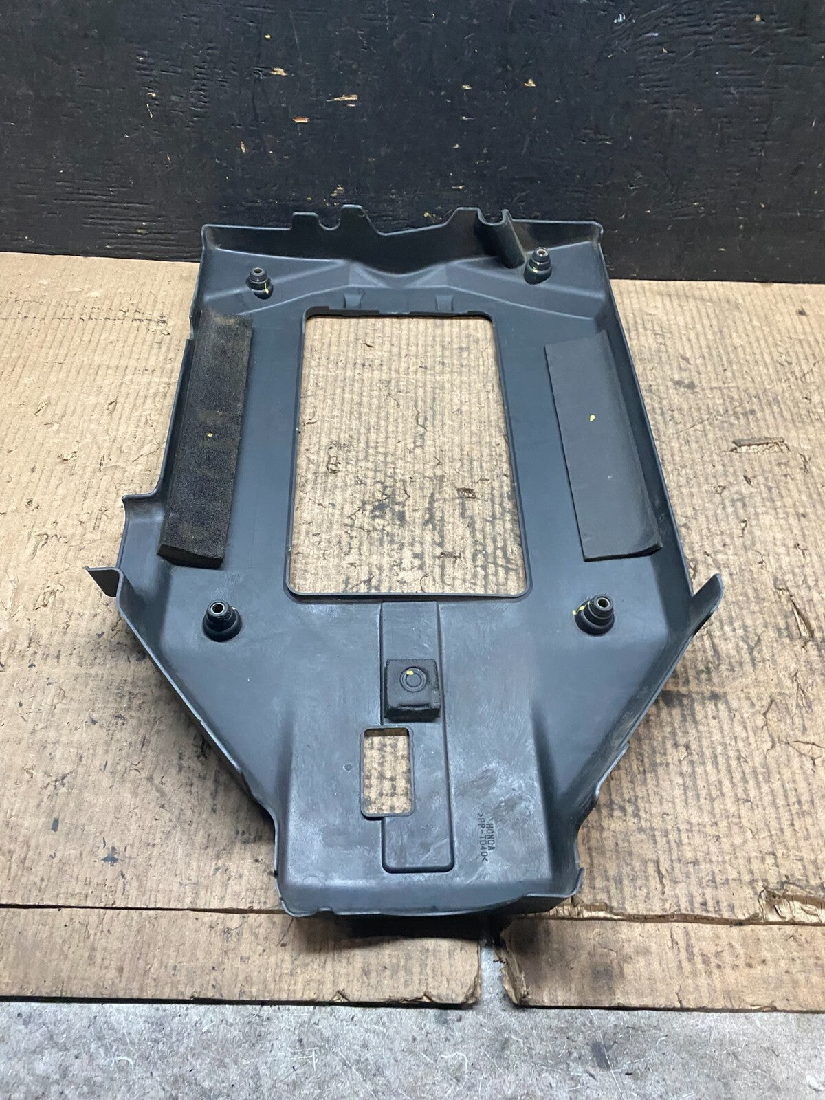 2001 2002 2003 Acura TL Engine Top Lid Motor Cover N2009 PS4