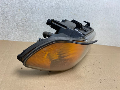 1997 - 2000 BMW E39 5 Series Headlight Right Passenger RH Halogen OEM J8505 DW1
