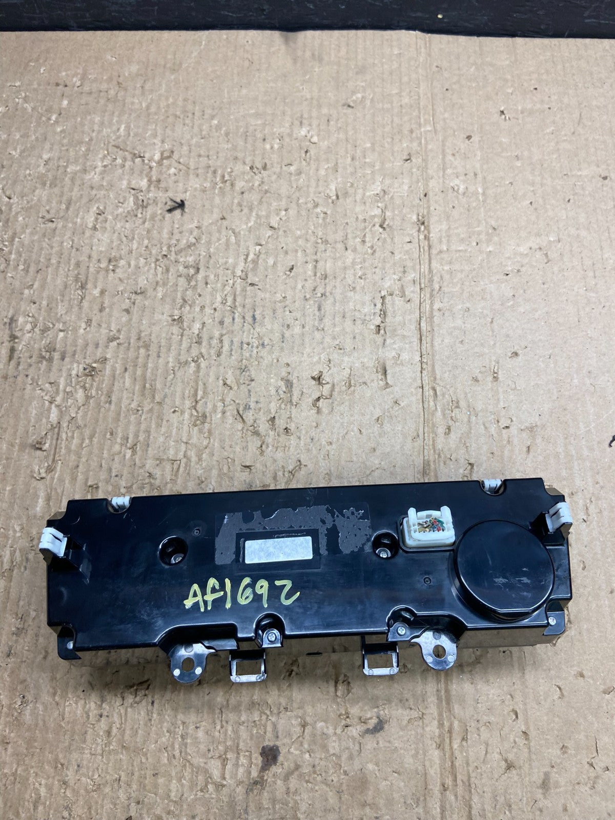 2015 - 2018 Subaru Outback Legacy A/C Heater Climate Control Unit AF1692 DG4