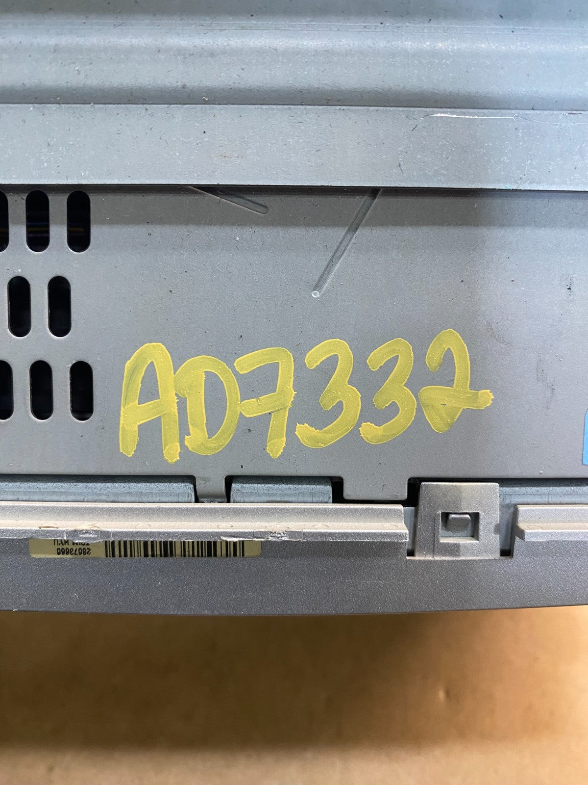 2007 to 2009 Hyundai Santa Fe AM/FM Radio CD Player AD7332 DG7