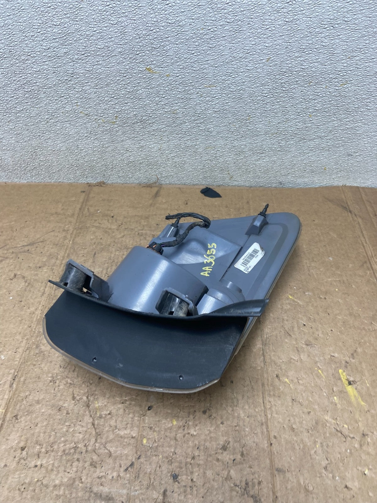 2007 to 2012 GMC Acadia Halogen Tail Light Right Passenger RH Side AA36555