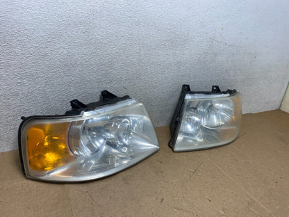 2003 - 2006 Ford Expedition Left+Right Side Headlights Halogen Oem W8738 DG2