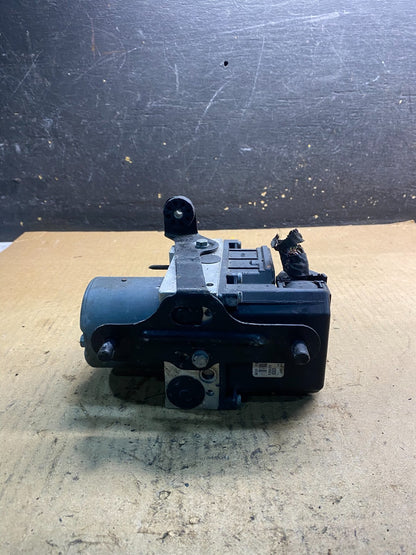 2004 BMW E65 745LI ABS Anti Lock Brake Pump Module 6766847 6766845 Z2404 PS2