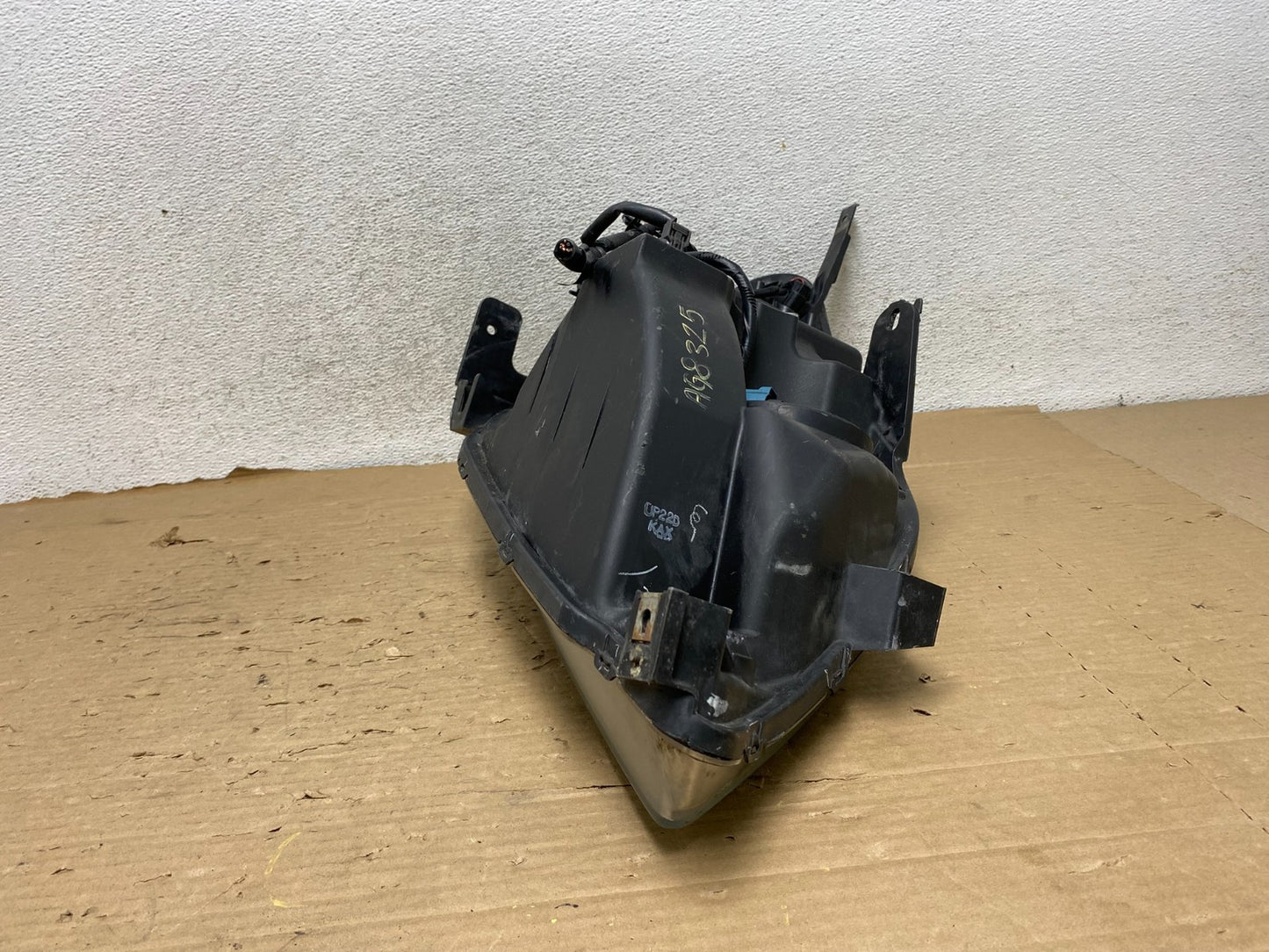 2005 2006 2007 Honda Odyssey Left Driver LH Side Halogen Headlight AG8325 DW8