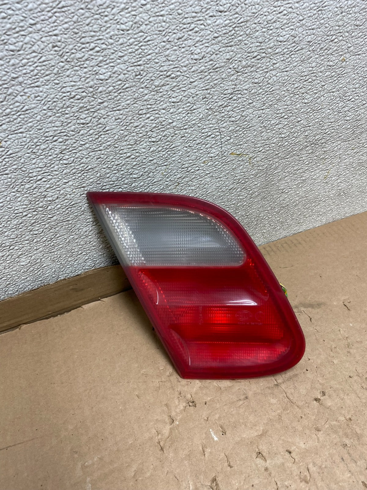 1998-2003 Mercedes Benz CLK Inner Left Driver LH Side Tail Light Lamp U8609 DW2
