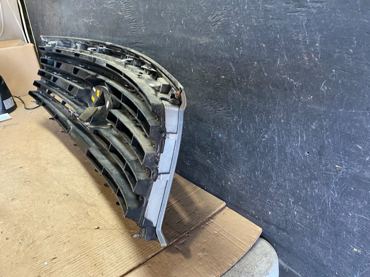 2013 2014 2015 Infiniti QX60 JX35 Oem Front Upper Camera Grill Grille p6256 DG8