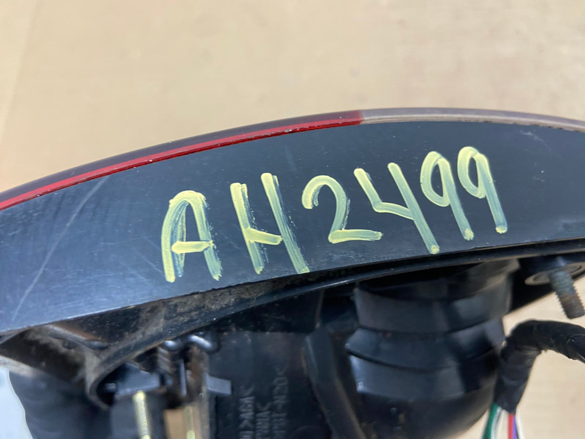 2001 2002 2003 Toyota Sienna Left Driver Lh Side Inner Tail Light AH2499 LK6