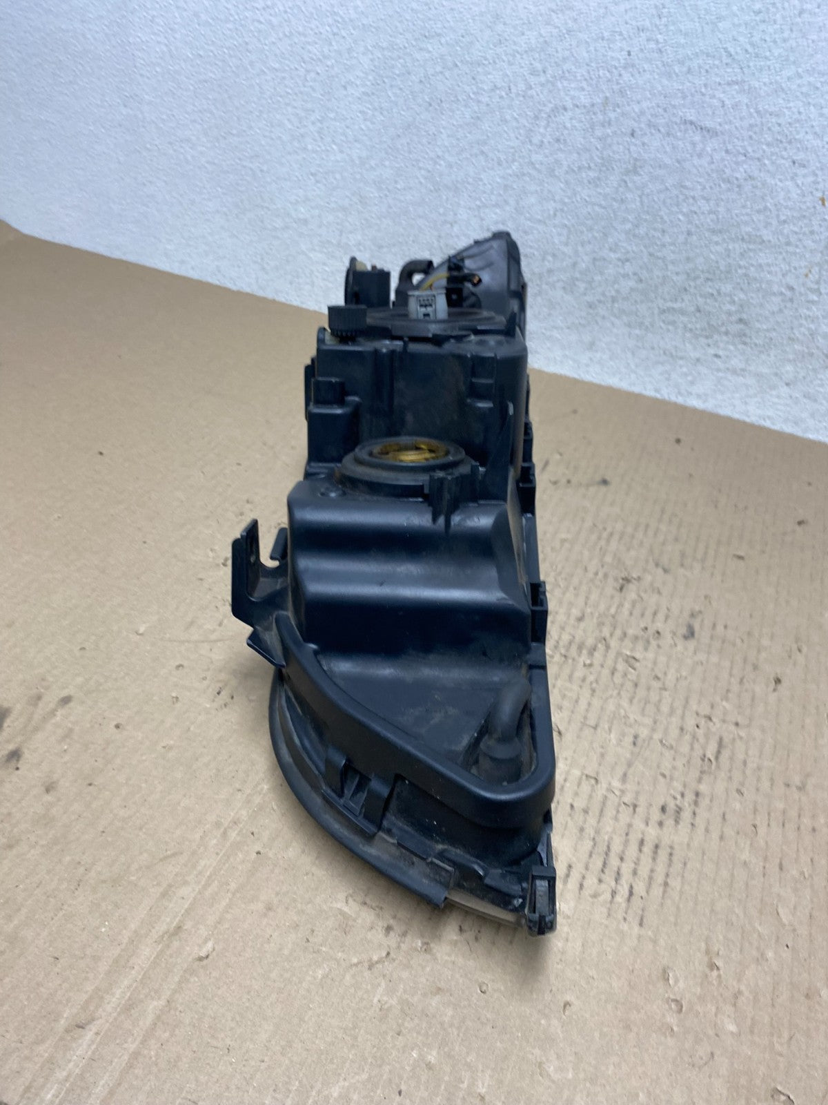 1997 - 2000 BMW E39 5 Series Headlight Right Passenger RH Halogen AE7077 DW8