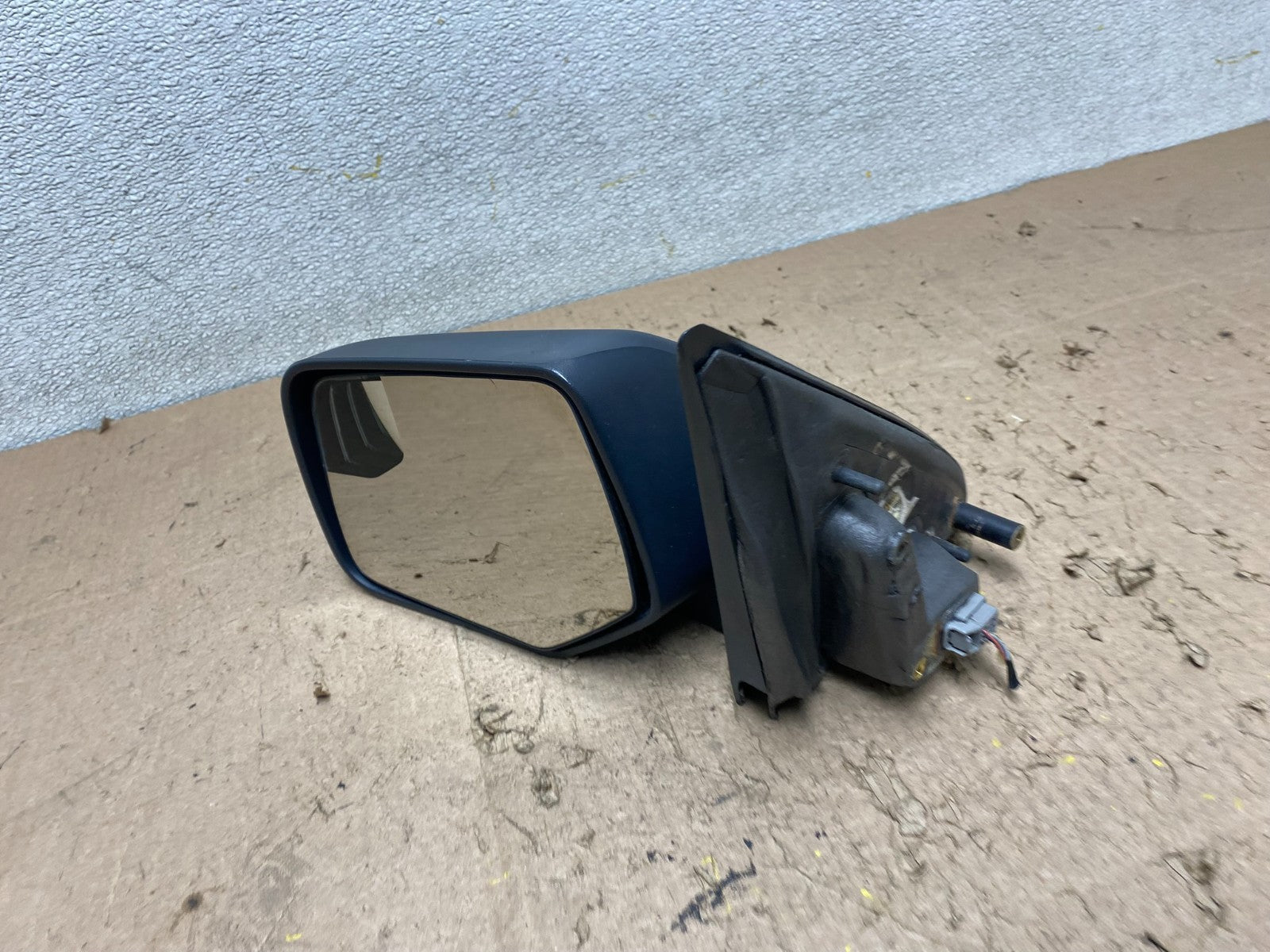 2010 to 2012 Mercury Mariner Left Driver LH Heated View Door Mirror W3620 DG6