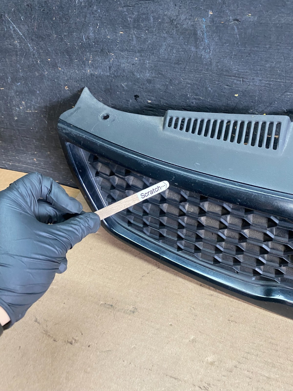 2010 to 2012 Kia Forte Koup Front Upper Grill Grille OEM S1330 DG3