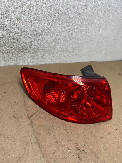 2007 - 2009 Hyundai Santa Fe Left Driver LH Side Tail Light AG5421 LK1
