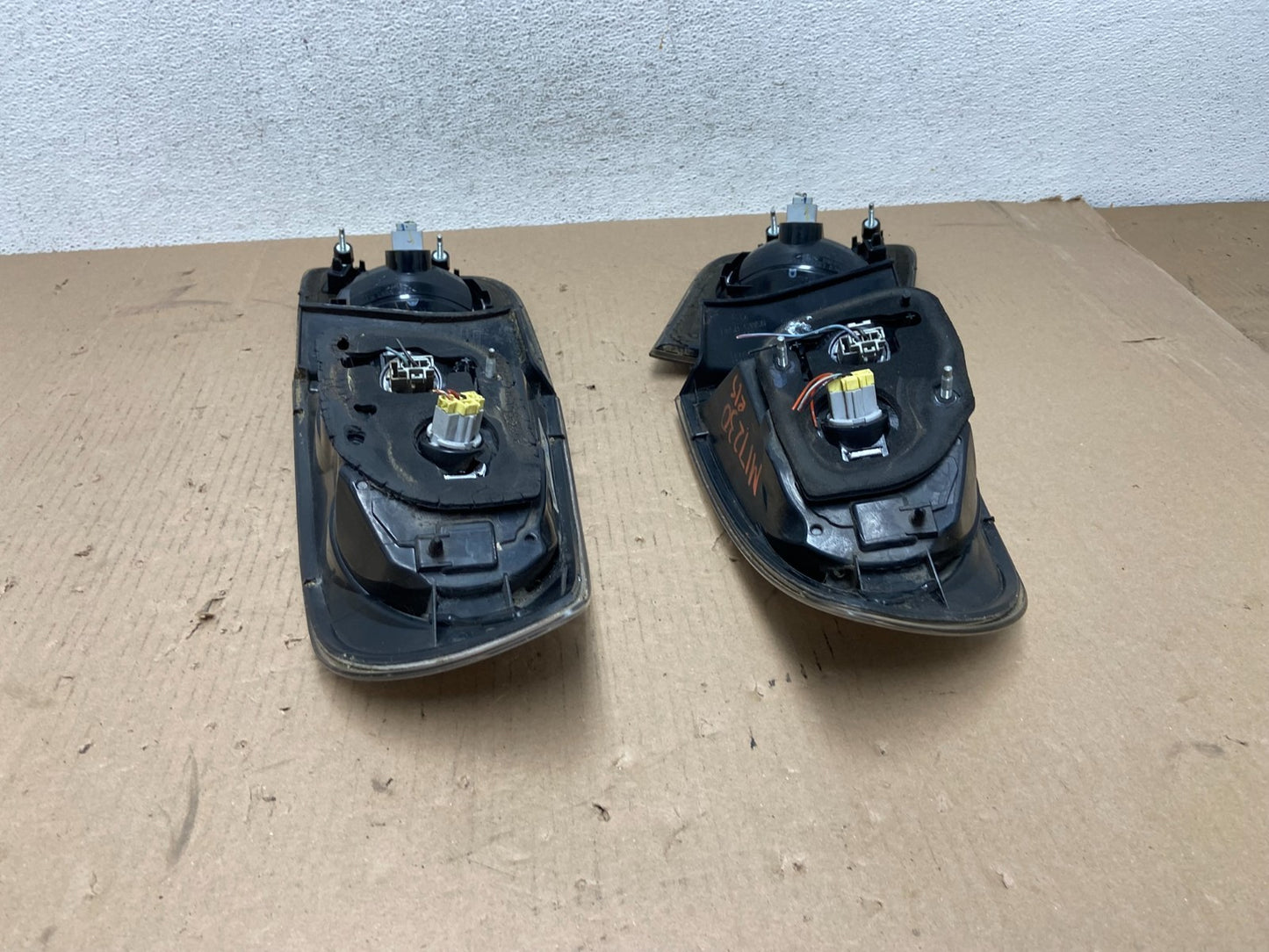 Sedan 2007 2008 2009 Mazda 3 Left+Right Side Tail Lights AE7298 DW10