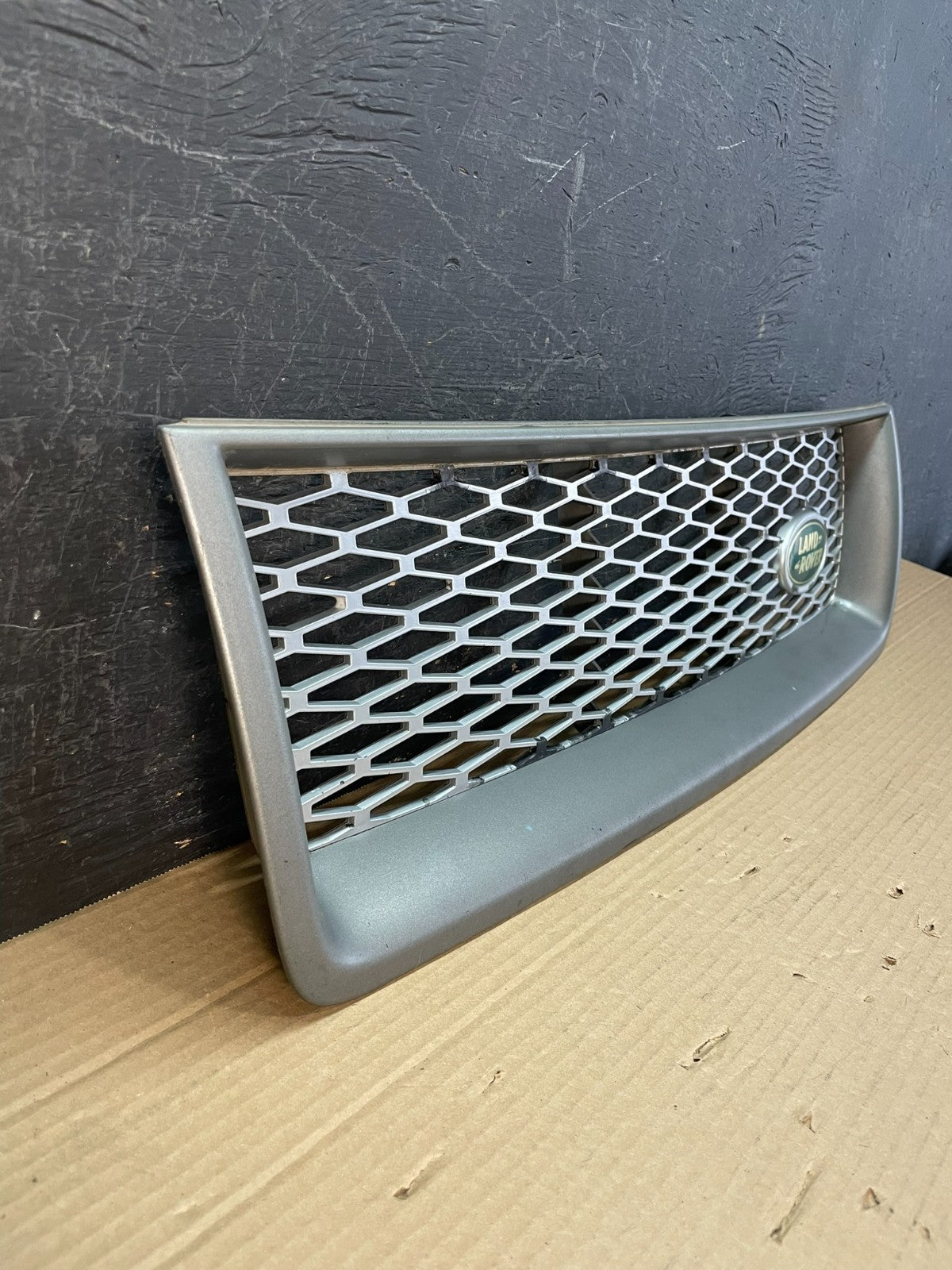 2008 to 2014 Land Rover LR2 Front Grill Grille 6h528a100ca AE8730 PS2